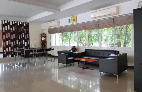 Bang Kra So Hotel | Collection O VResotel