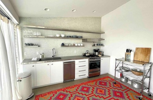 Marfa House | Collie House Summary: