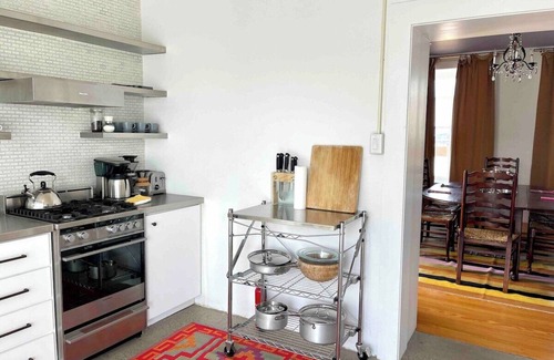 Marfa House | Collie House Summary: