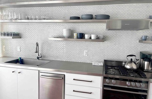 Marfa House | Collie House Summary: