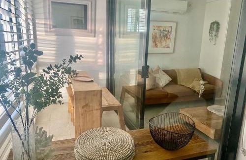 Collingwood Apartment | Collingwood Cool + Fast Wi-fi & Secure Car Park