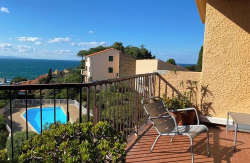 Collioure Apartment | Collioure large apartment terrace swimming pool garage air-conditioning exceptional view.