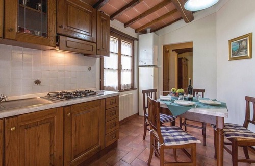 Castiglione del Lago Apartment | COLOMBAIA .