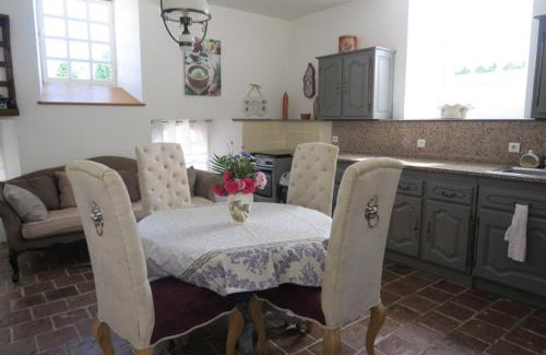 Vitry-la-Ville House | Colombier du château