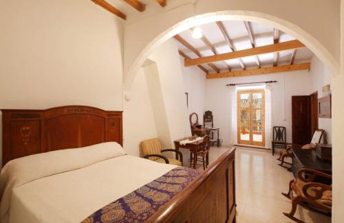 Petra House | Colomer