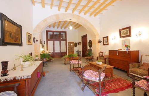 Petra House | Colomer