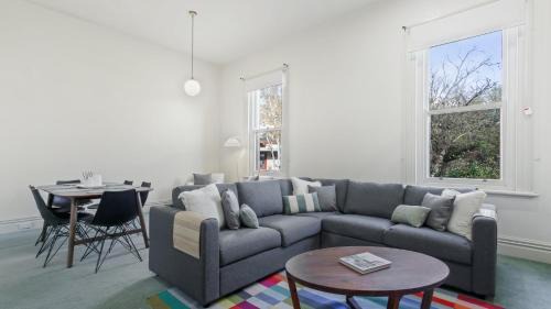 Omeo Hotel | Colonial Bank Motel