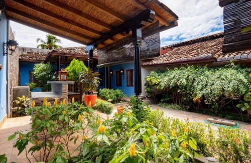 Granada House | Colonial Elegance at Casa Consulado, Granada