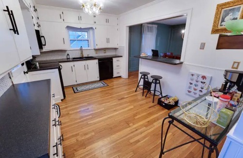 Mission House | Colonial Oasis w/Pool & Spa 🏖 Near Hwy, Sleeps 9