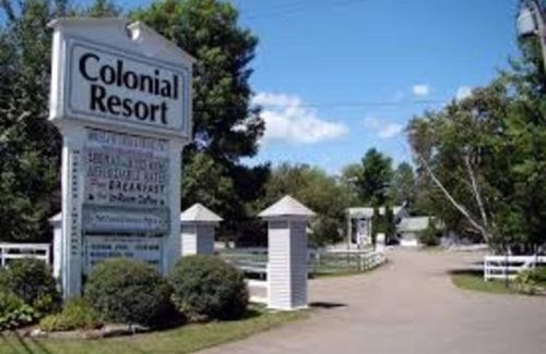 Gananoque Hotel | Colonial Resort-1000Islands