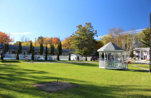 Gananoque Hotel | Colonial Resort-1000Islands