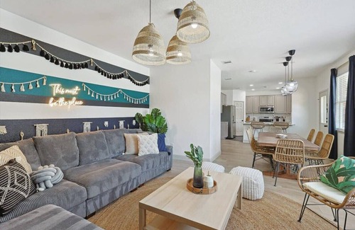 Saginaw House | Colonial Style Retreat ft Pool, Cinema, jacuzzi