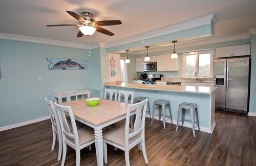 Indian Beach Condo | Colony By The Sea 101, Oceanside Condo in Salter Path, NC!