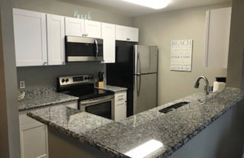 Oak Condo | Colony Club at Drakes Landing