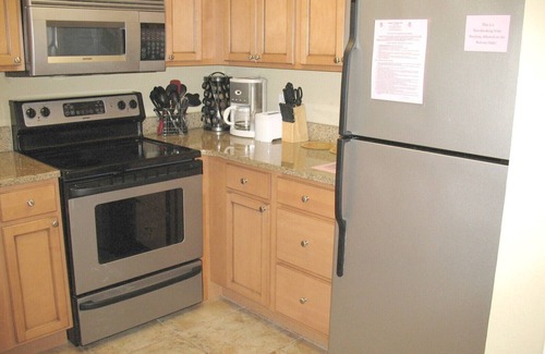 Gulf Shores Condo | Colony Club M6: Cozy 2br/2ba ground level condo in Gulf Shores, Sleeps 6