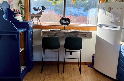 Walden Cabin | Colorado Cabin Escape with picturesque views near trails