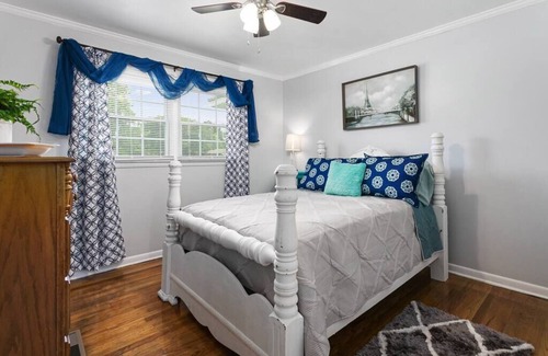 Decatur House | ♥Colorful & Fun ~ Lux Gazebo ~ Picnic Area ~ Games