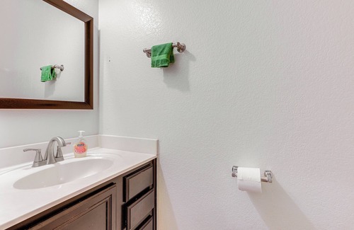Kyle House | Colorful Kyle Home w/Pool Access: Pets Welcome!