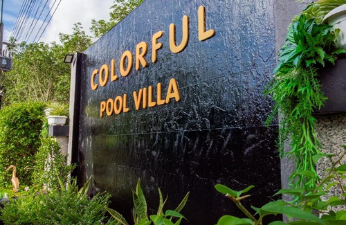 Thep Kasattri Hotel | Colorful Pool Villa