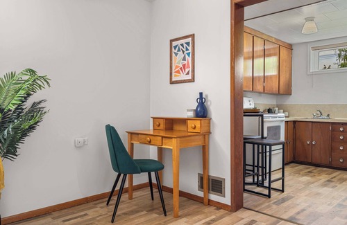 Drumheller House | Colour | Family-Friendly | Near Dinosaur & Museum