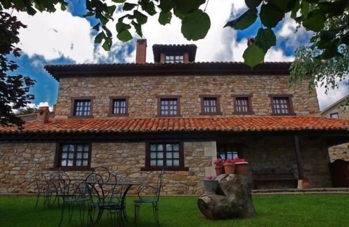 Los Tojos Cottage | Colsa apartments for 3 people