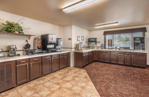Colstrip Hotel | Colstrip Inn & Suites