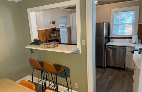 Indianapolis House | Colts Kickoff in Indy: Dine, Hot tub, BBQ & NEW Arcade