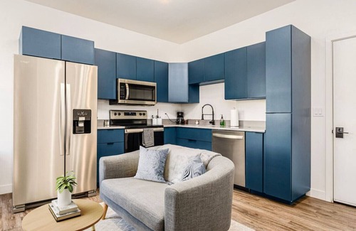 Downtown Columbus Apartment | Columbus Gem with Pool Table! Pets Welcome!