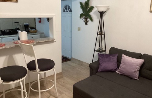 Cockburn Town Condo | Colwins #4 For Families/Couples/Singles Sleeps 4