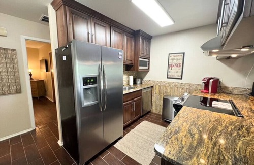 New Braunfels Condo | Comal River Condo 323 | Comal Riverfront | Remodeled