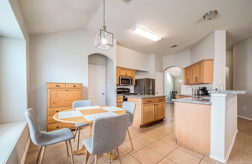 Barker House | Come and stay in this charming house!