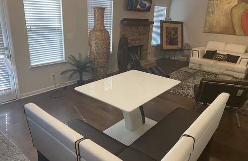 Cliftondale House | COME CHILL *First time discount available *