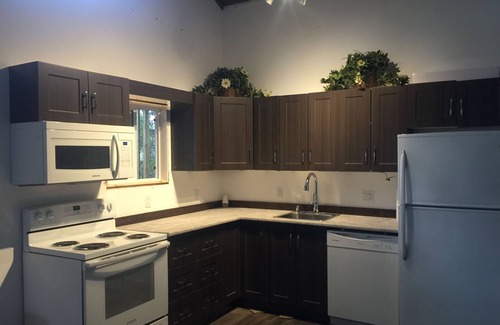 Kenora Cabin | Come enjoy our warm weather and fall colors! Thanksgiving weekend available