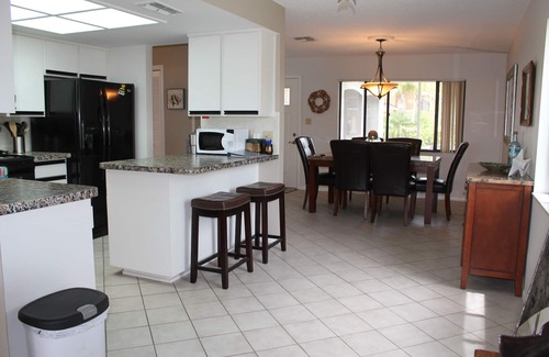 Spring Hill House | Come Enjoy Sea-renity @ Hernando Beach!