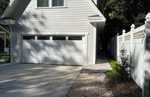 Colonialtown South Apartment | Come have some fun at the Birdhouse!