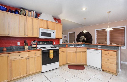 Gulfport House | Come relax at our Bay Side Dream!