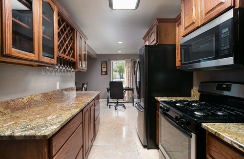 North San Antonio - SAT House | Come spend your Summer Vacation in Texas with a Private Pool, Jacuzzi & Arcade