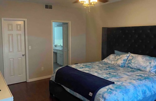 Orlando House | Come stay at our wonderful spacious home ask whatever you want