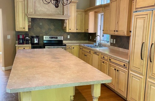 Mindoro Other | Come Stay like Kings and Queens in this Castle style Home- Beautiful and Private