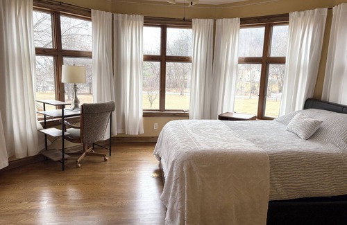 Mindoro Other | Come Stay like Kings and Queens in this Castle style Home- Beautiful and Private