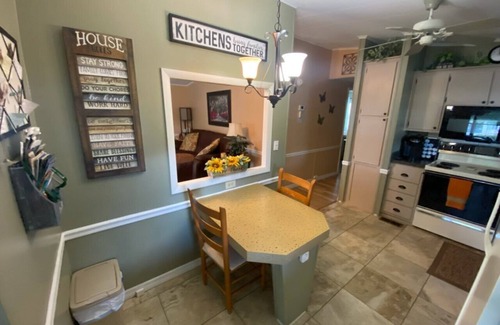 Silver Lake House | Come to The Villages for fun and relaxation !incl golf cart