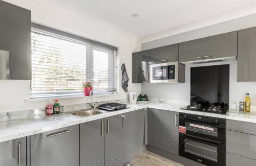 Belthorn House | Come & unwind in Charming 5 Bed House in Blackburn