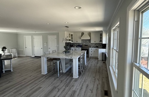 Heber Springs Apartment | Come visit Heber Springs and experience life on the Evans Mountaintop Farm!nnn