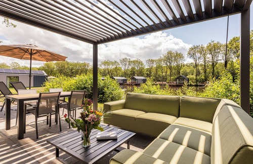 Sellingen House | Comfort 8-person bungalow in the holiday park Landal Landgoed Bourtange