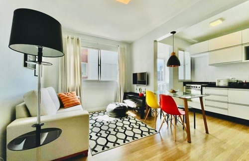 Centro Apartment | Comfort and Convenience: Central Apartment 3 Blocks from the Beach in Floripa