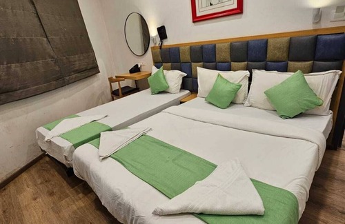 Prabhadevi Hotel | COMFORT ACCOMMODATION HOTEL CITY VUE
