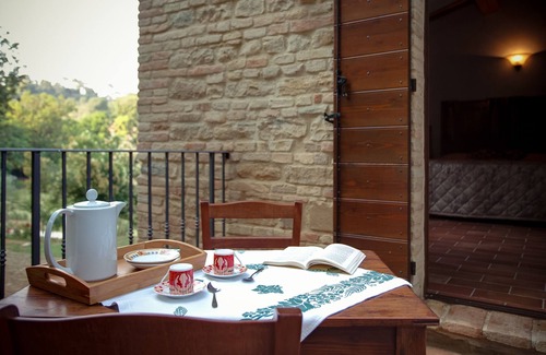 Pesaro Apartment | Comfort and charme in holiday aparment with pool at Ca' Princivalle house: Rosa
