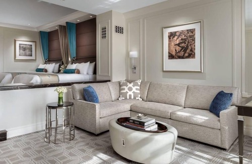 Las Vegas House | Comfort and Convenience! Outdoor Pool, FREE Parking, Close to Sunset Park!