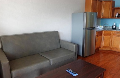 June Park House | Comfort and Convenience! 3 Relaxing Units, Free Breakfast, Near Melbourne Beach