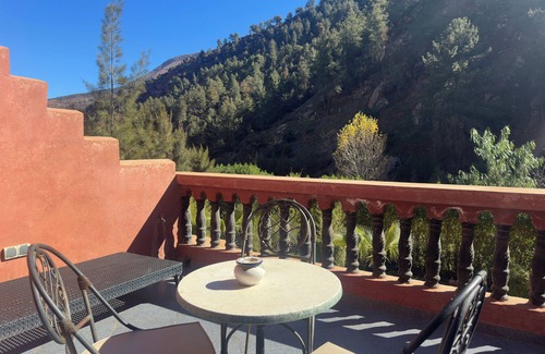 Oukaimeden Hotel | Comfort and Nature Stay in the High Atlas – Aurocher Hotel